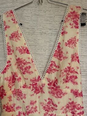 Floral Pink Maxi Dress with V-Neck